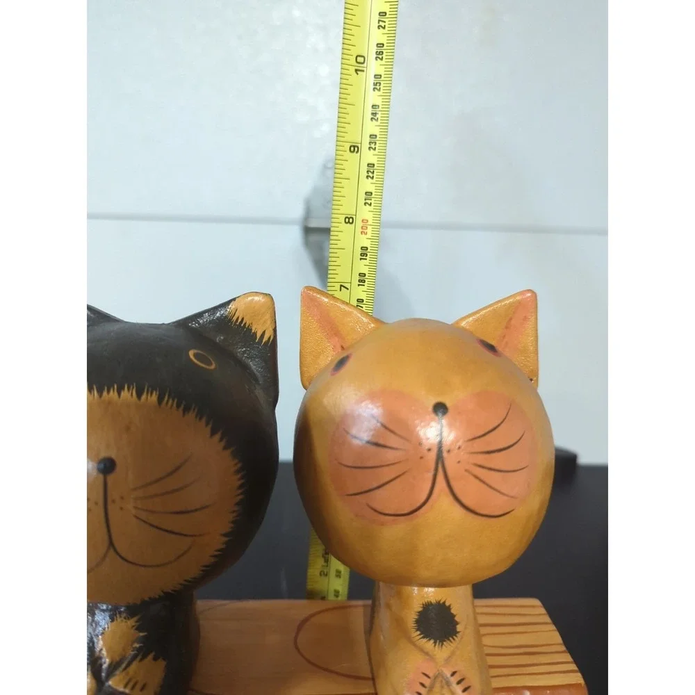 VINTAGE WOODEN FOLK ART CARVED PAINTED CATS On A Log Kitschy Kitties Decor